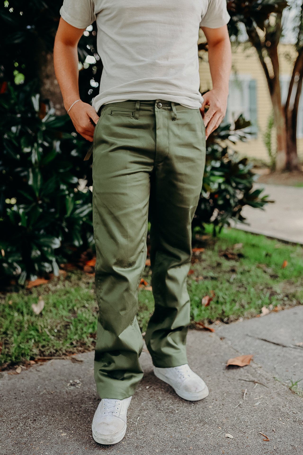 CHINO PANTS -Army Green (1874)